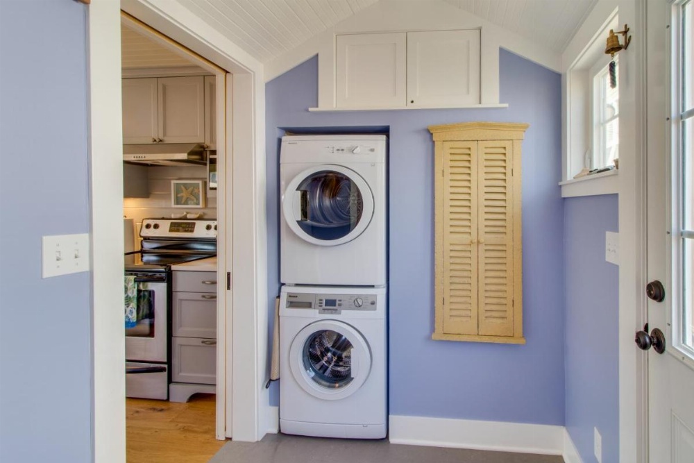 Rockaway Beach Bungalow Image 11