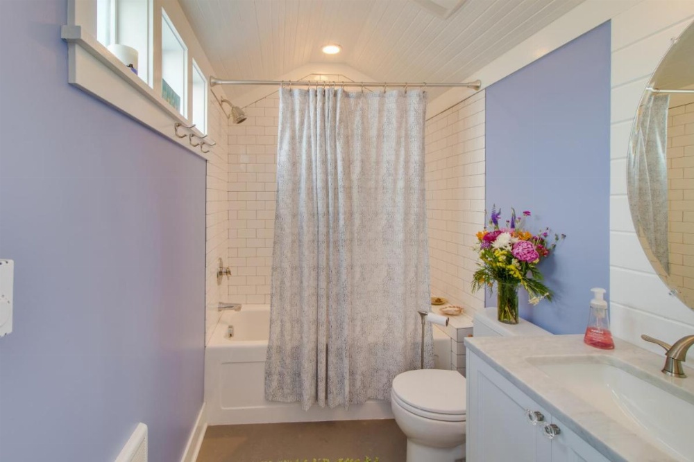 Rockaway Beach Bungalow Image 24