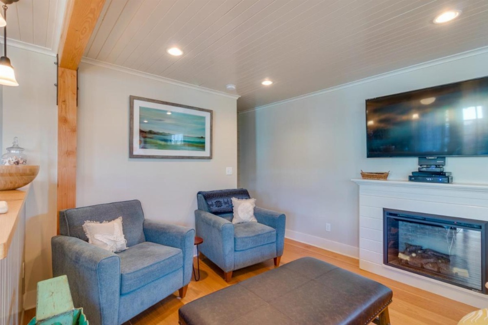 Rockaway Beach Bungalow